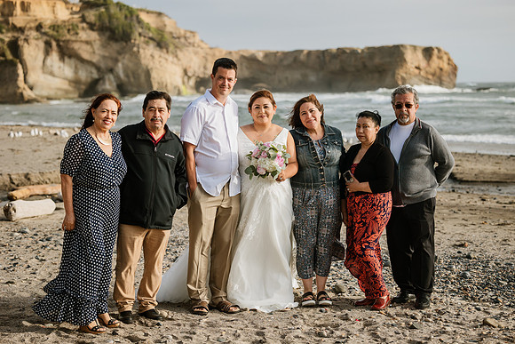Adam-Veronica-Otter-Crest-Inn-Depoe-Bay-Oregon-Elopement-Photos-7505