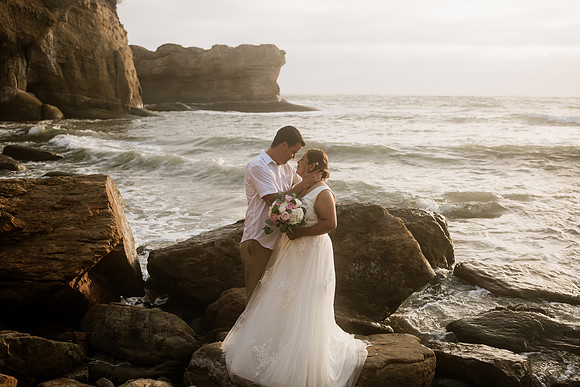 Adam-Veronica-Otter-Crest-Inn-Depoe-Bay-Oregon-Elopement-Photos-6184