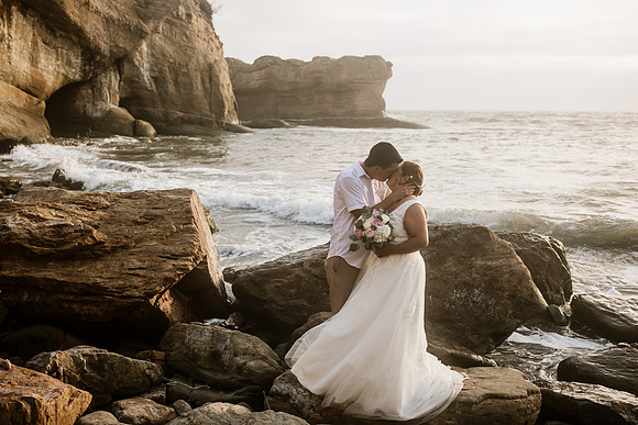 Adam-Veronica-Otter-Crest-Inn-Depoe-Bay-Oregon-Elopement-Photos-6201