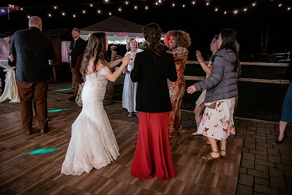 Sean-Stellar-Ski-Bowl-Mount-Hood-Oregon-Wedding-2-16