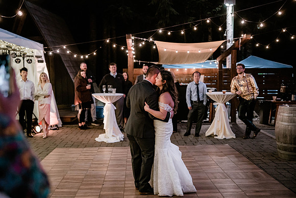 Sean-Stellar-Ski-Bowl-Mount-Hood-Oregon-Wedding-7564