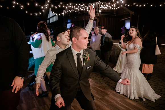 Sean-Stellar-Ski-Bowl-Mount-Hood-Oregon-Wedding-2-19