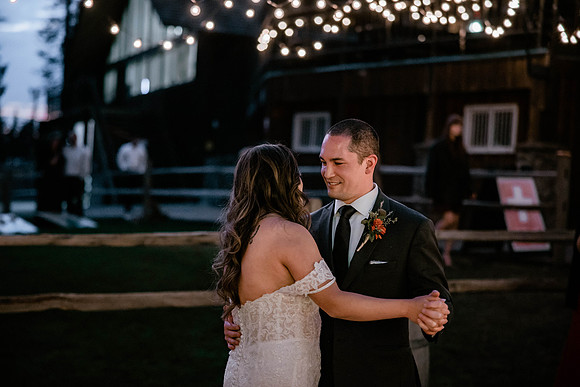 Sean-Stellar-Ski-Bowl-Mount-Hood-Oregon-Wedding-7516