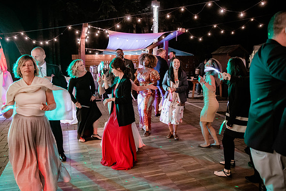 Sean-Stellar-Ski-Bowl-Mount-Hood-Oregon-Wedding-2-13