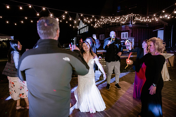 Sean-Stellar-Ski-Bowl-Mount-Hood-Oregon-Wedding-2-7