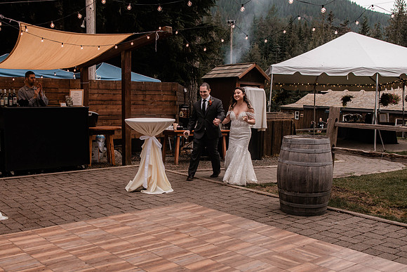 Sean-Stellar-Ski-Bowl-Mount-Hood-Oregon-Wedding-9926