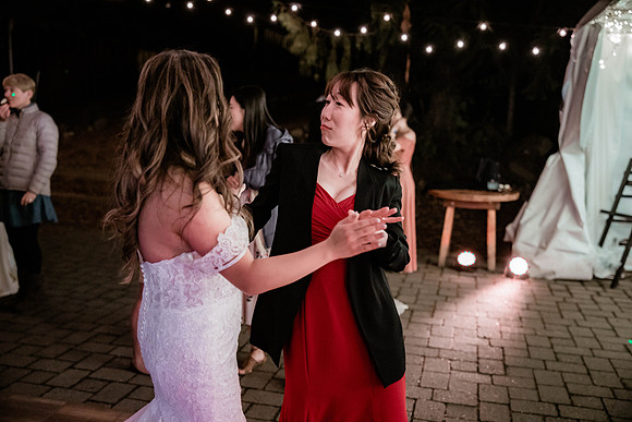 Sean-Stellar-Ski-Bowl-Mount-Hood-Oregon-Wedding-2-18
