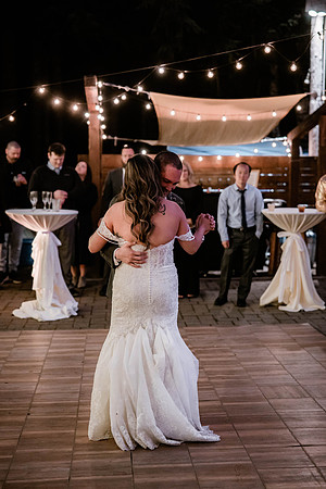 Sean-Stellar-Ski-Bowl-Mount-Hood-Oregon-Wedding-7571