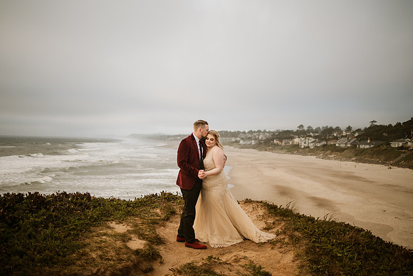 Spencer-Brandy-Fishing-Rock-State-Park-Depoe-Bay-Oregon-Elopement- Photos-0317