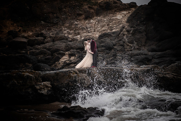 Spencer-Brandy-Fishing-Rock-State-Park-Depoe-Bay-Oregon-Elopement- Photos-