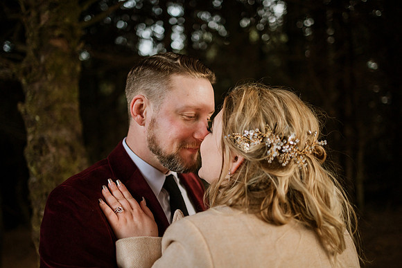 Spencer-Brandy-Fishing-Rock-State-Park-Depoe-Bay-Oregon-Elopement- Photos-0310