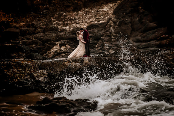 Spencer-Brandy-Fishing-Rock-State-Park-Depoe-Bay-Oregon-Elopement- Photos--2