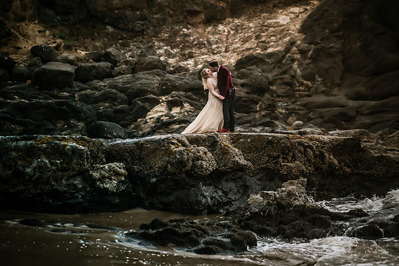 Spencer-Brandy-Fishing-Rock-State-Park-Depoe-Bay-Oregon-Elopement- Photos-0040