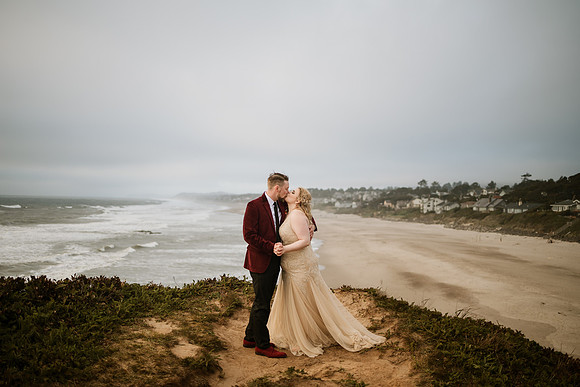 Spencer-Brandy-Fishing-Rock-State-Park-Depoe-Bay-Oregon-Elopement- Photos-0323