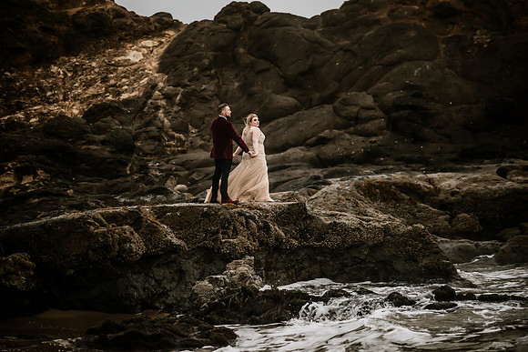 Spencer-Brandy-Fishing-Rock-State-Park-Depoe-Bay-Oregon-Elopement- Photos-9963