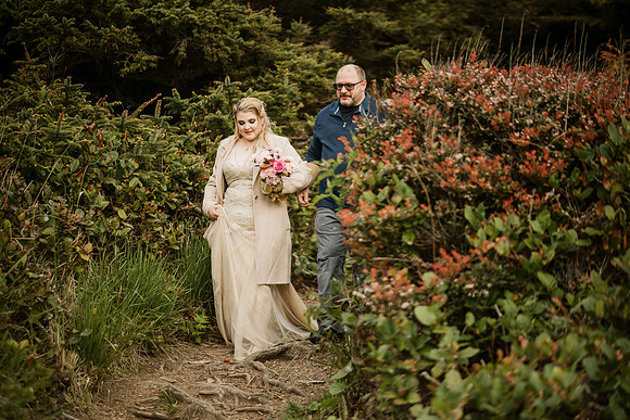 Spencer-Brandy-Fishing-Rock-State-Park-Depoe-Bay-Oregon-Elopement- Photos-9479