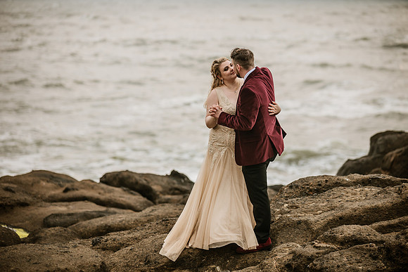 Spencer-Brandy-Fishing-Rock-State-Park-Depoe-Bay-Oregon-Elopement- Photos-9707