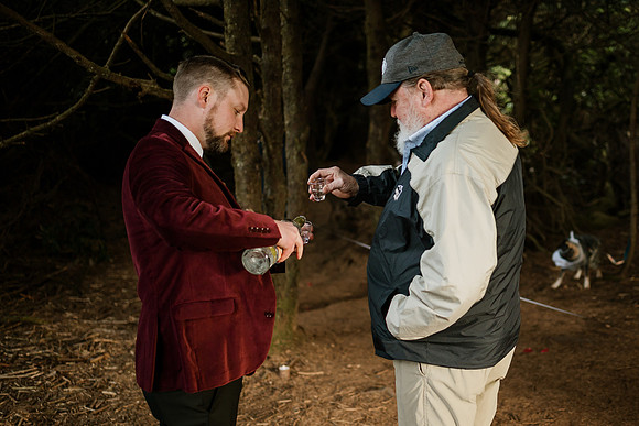 Spencer-Brandy-Fishing-Rock-State-Park-Depoe-Bay-Oregon-Elopement- Photos-0239