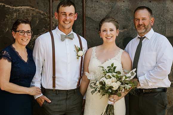Brad-Jessica-Redland-Family-Farm-Oregon-City-Wedding-Photos-4019