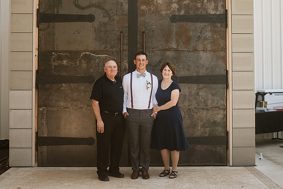 Brad-Jessica-Redland-Family-Farm-Oregon-City-Wedding-Photos-3810