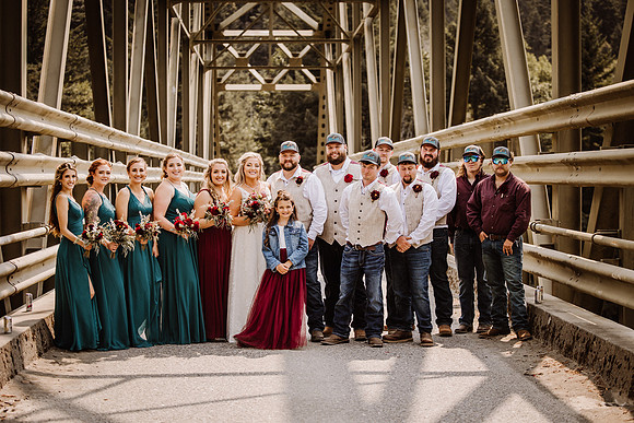 Tyler-Riley-Gold-Beach-Wedding-Photos-7433