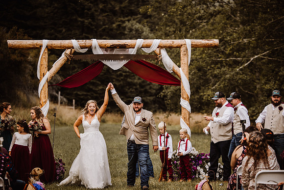 Tyler-Riley-Gold-Beach-Wedding-Photos-8227