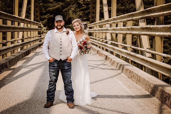 Tyler-Riley-Gold-Beach-Wedding-Photos-7348