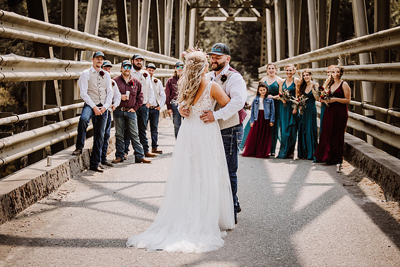 Tyler-Riley-Gold-Beach-Wedding-Photos-7375