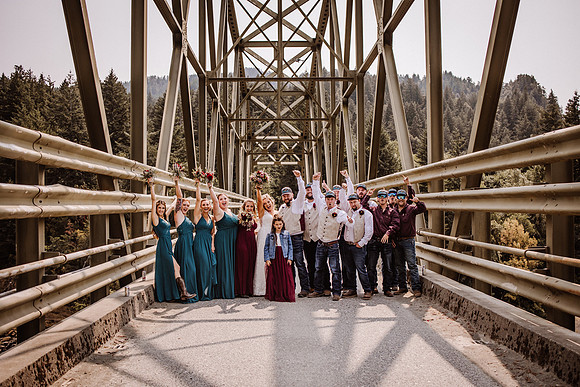 Tyler-Riley-Gold-Beach-Wedding-Photos-5633