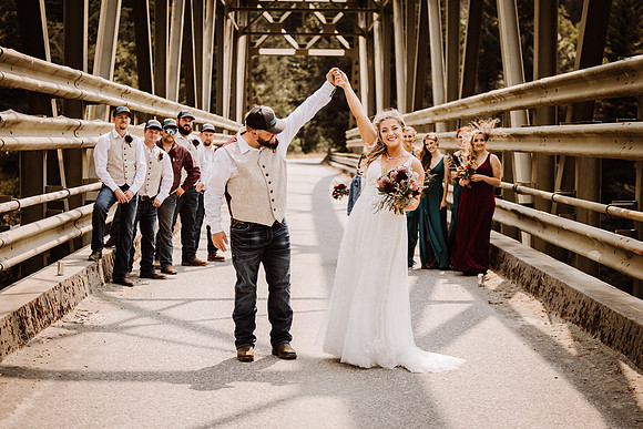 Tyler-Riley-Gold-Beach-Wedding-Photos-7404