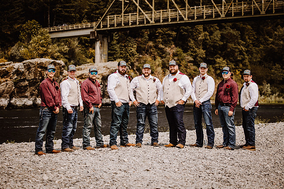 Tyler-Riley-Gold-Beach-Wedding-Photos-7501