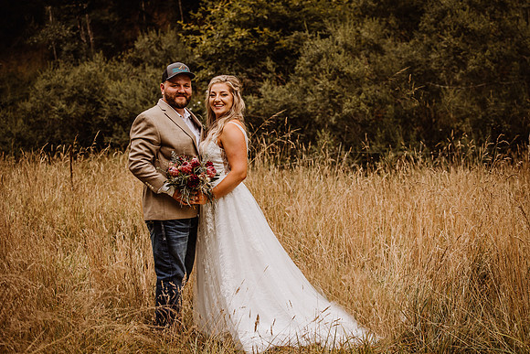Tyler-Riley-Gold-Beach-Wedding-Photos-8606