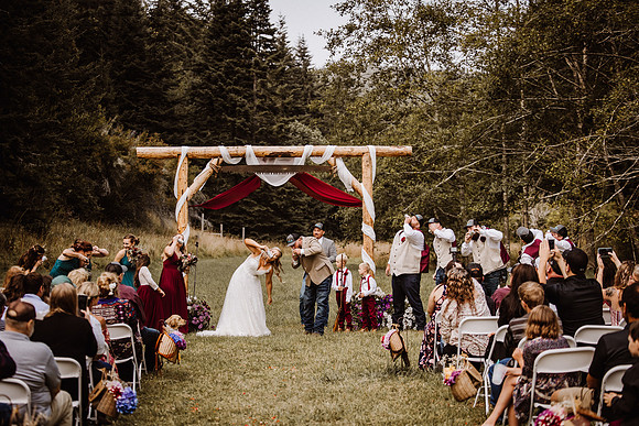Tyler-Riley-Gold-Beach-Wedding-Photos-8218
