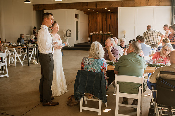 Brad-Jessica-Redland-Family-Farm-Oregon-City-Wedding-Photos-4420