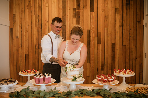 Brad-Jessica-Redland-Family-Farm-Oregon-City-Wedding-Photos-4471