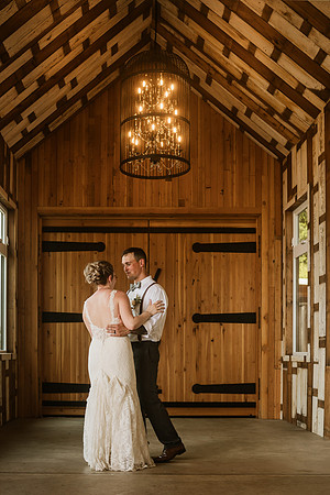 Brad-Jessica-Redland-Family-Farm-Oregon-City-Wedding-Photos-4334