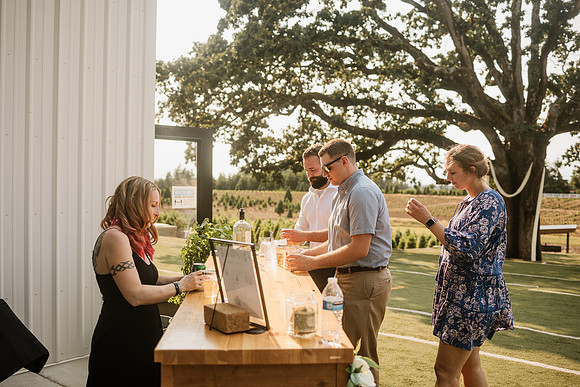 Brad-Jessica-Redland-Family-Farm-Oregon-City-Wedding-Photos-4433