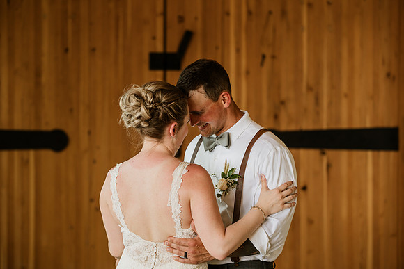 Brad-Jessica-Redland-Family-Farm-Oregon-City-Wedding-Photos-4303