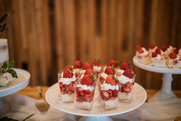Brad-Jessica-Redland-Family-Farm-Oregon-City-Wedding-Photos-4027-2