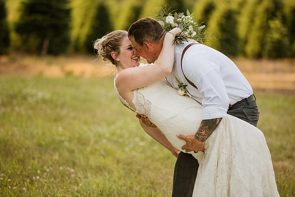 Brad-Jessica-Redland-Family-Farm-Oregon-City-Wedding-Photos-4491-2