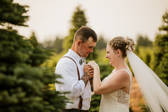 Brad-Jessica-Redland-Family-Farm-Oregon-City-Wedding-Photos-4441