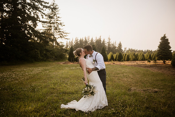 Brad-Jessica-Redland-Family-Farm-Oregon-City-Wedding-Photos-4632
