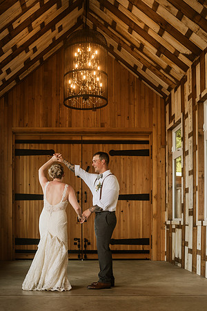 Brad-Jessica-Redland-Family-Farm-Oregon-City-Wedding-Photos-4340
