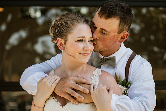 Brad-Jessica-Redland-Family-Farm-Oregon-City-Wedding-Photos-3839