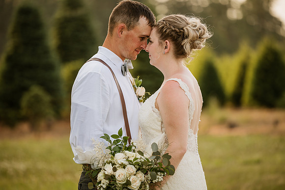 Brad-Jessica-Redland-Family-Farm-Oregon-City-Wedding-Photos-4545