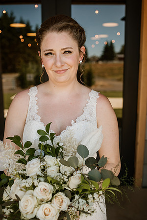 Brad-Jessica-Redland-Family-Farm-Oregon-City-Wedding-Photos-3436