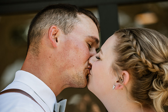 Brad-Jessica-Redland-Family-Farm-Oregon-City-Wedding-Photos-3806