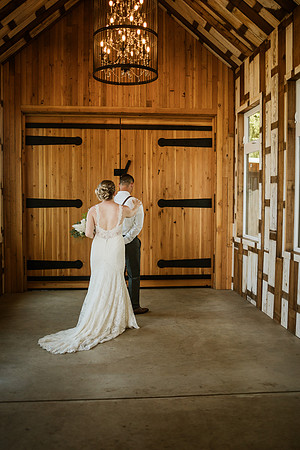Brad-Jessica-Redland-Family-Farm-Oregon-City-Wedding-Photos-3478