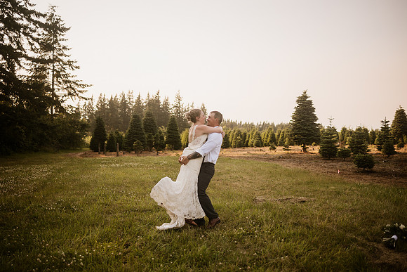Brad-Jessica-Redland-Family-Farm-Oregon-City-Wedding-Photos-4660
