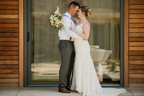 Brad-Jessica-Redland-Family-Farm-Oregon-City-Wedding-Photos-3891